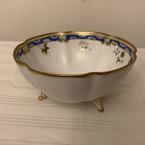 Nippon hand painted porcelain decorative bowl with gold trim 6” x 3”. - Picture 2 of 5